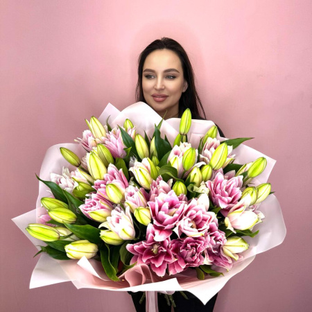 Букет_Лилия королевская пионовидная Букет XL