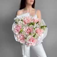 Букет_7 французских роз и альстромерии